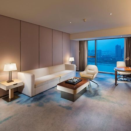 Hilton Quanzhou Riverside Exterior photo