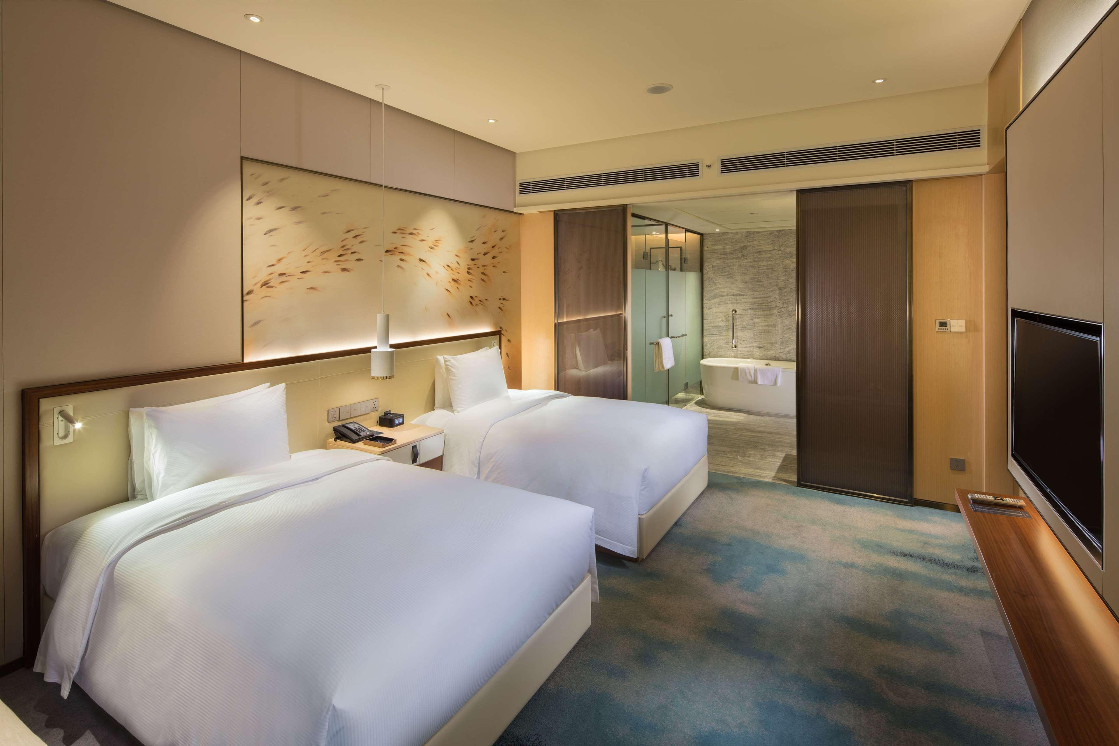 Hilton Quanzhou Riverside Exterior photo