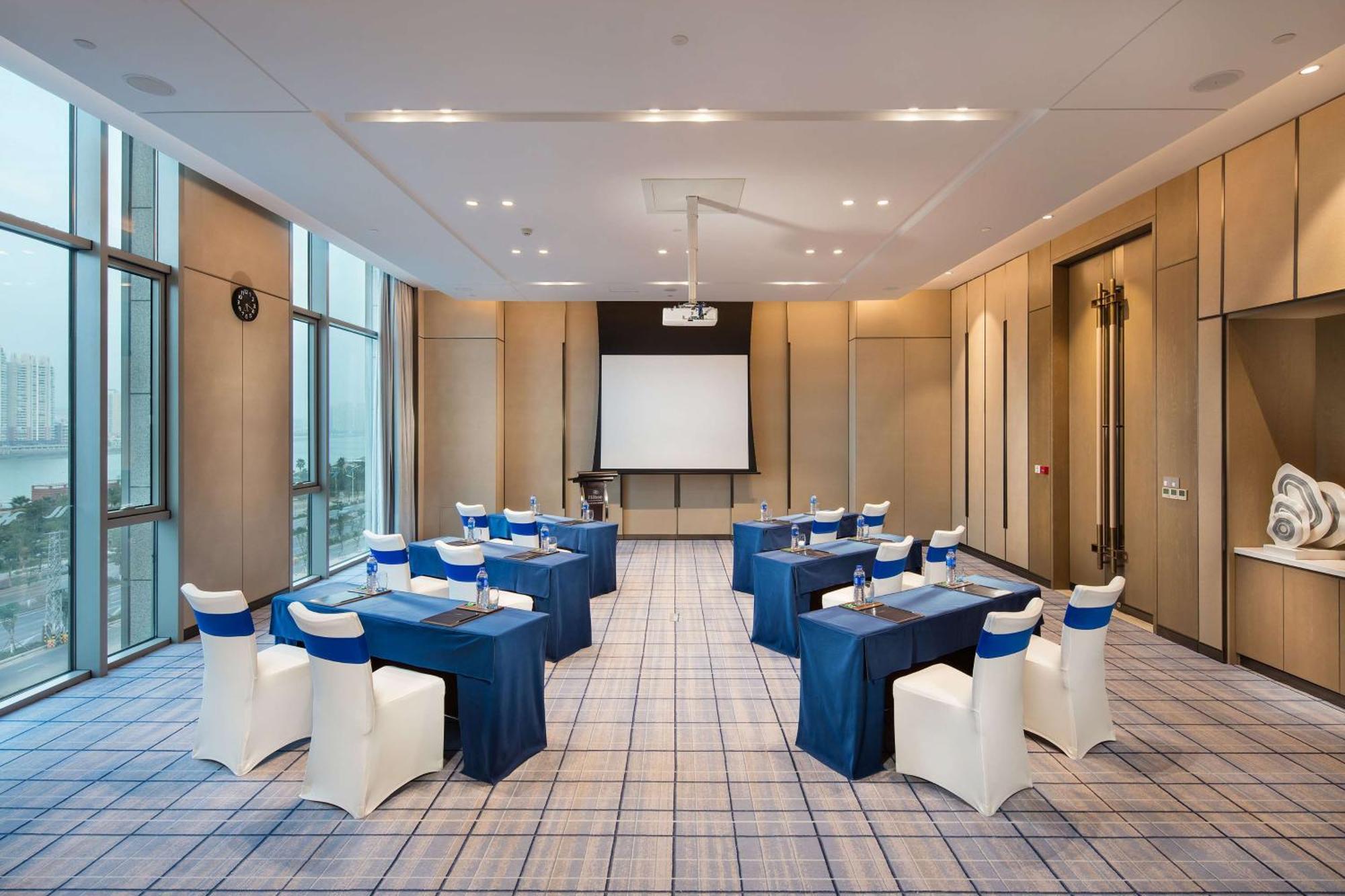 Hilton Quanzhou Riverside Exterior photo