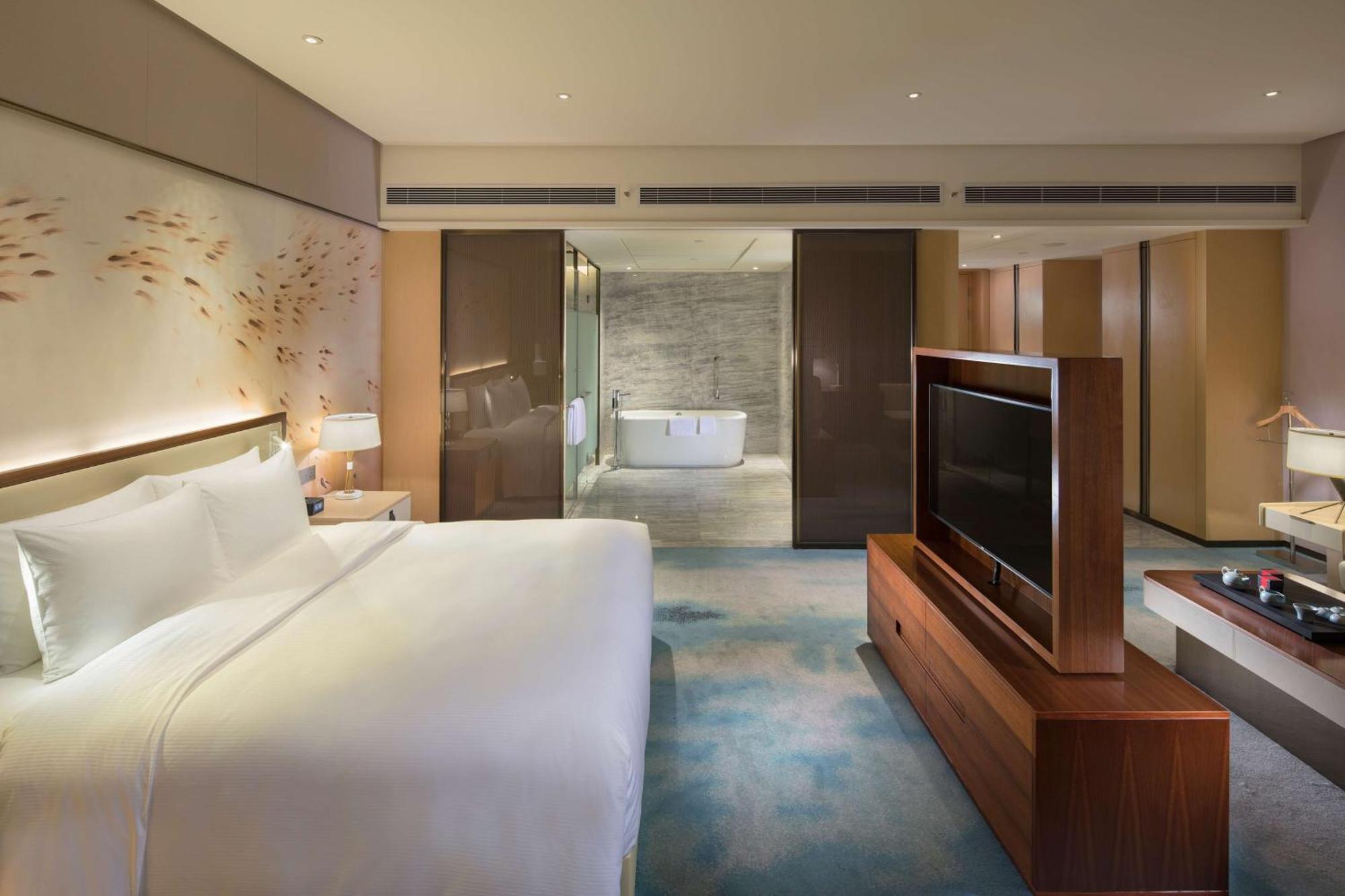 Hilton Quanzhou Riverside Exterior photo