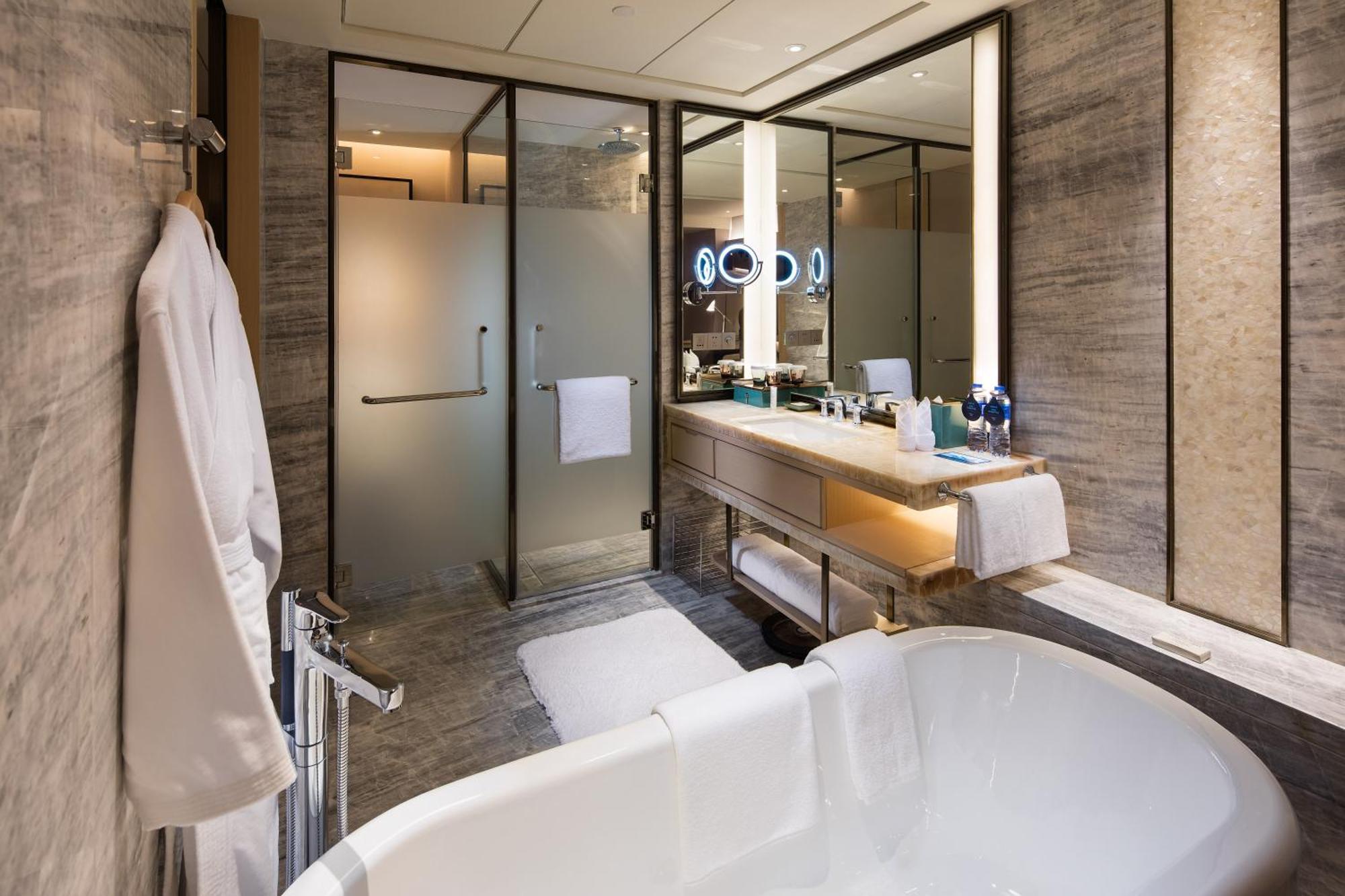 Hilton Quanzhou Riverside Exterior photo