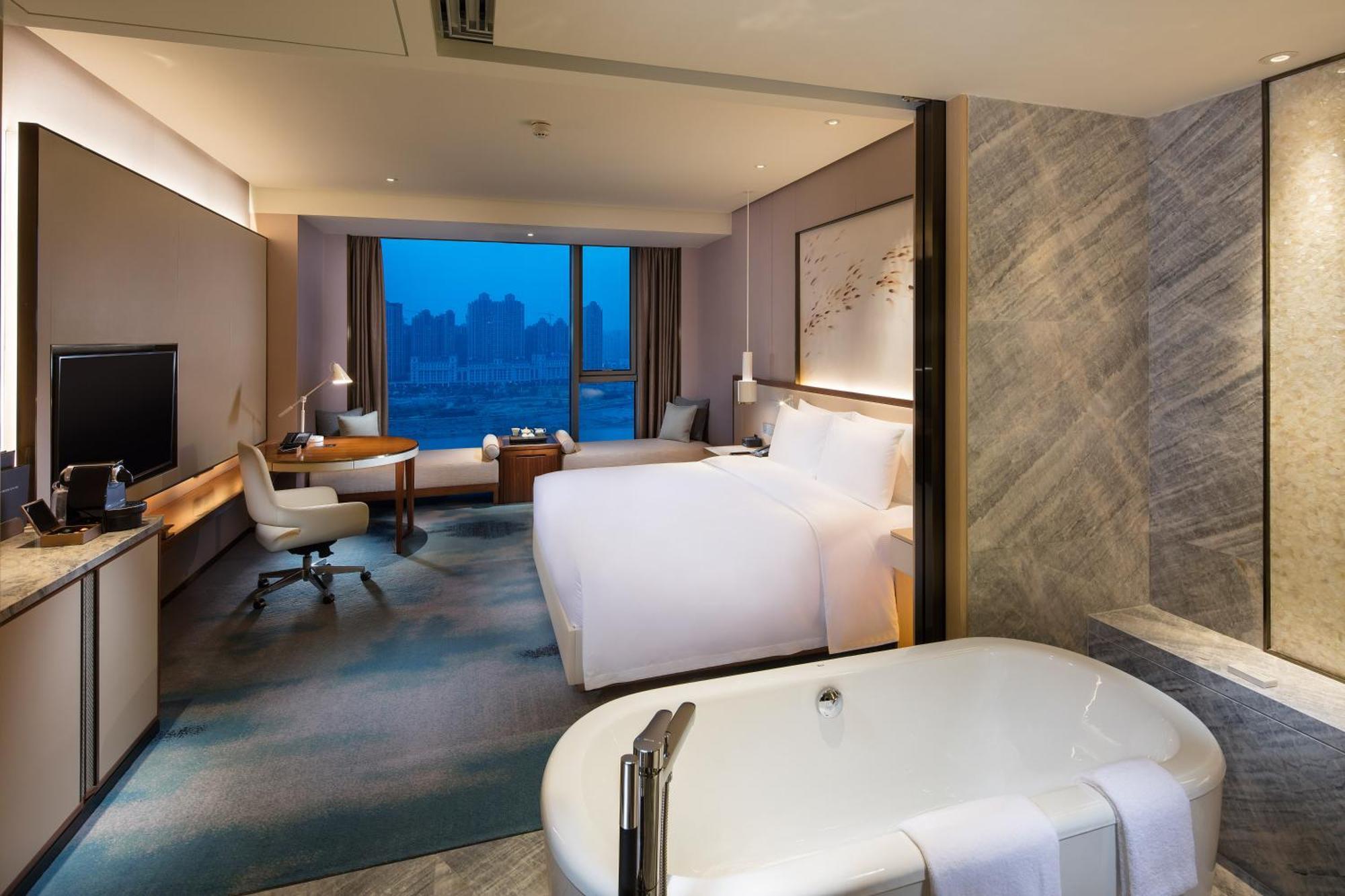 Hilton Quanzhou Riverside Exterior photo